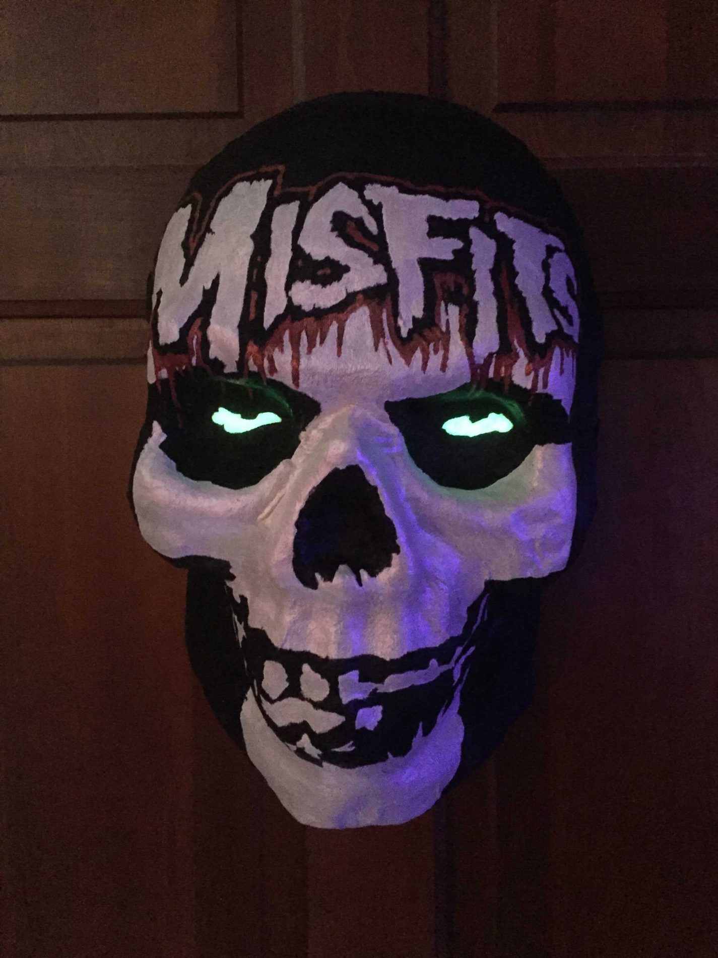Horror Cornucopia - Misfits shirt transformation into a 3D skull - 03