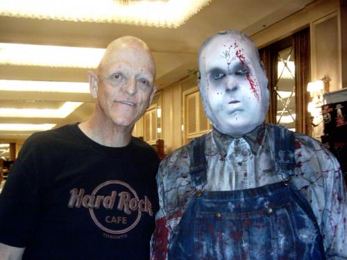 Michael Berryman with Junior at Fearfest 2008